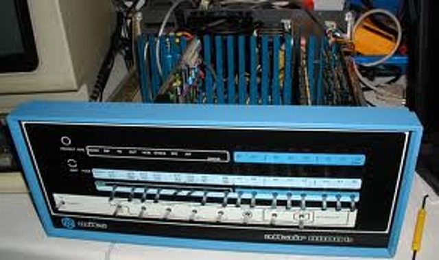 ARPANET logra su primera conexión internacional