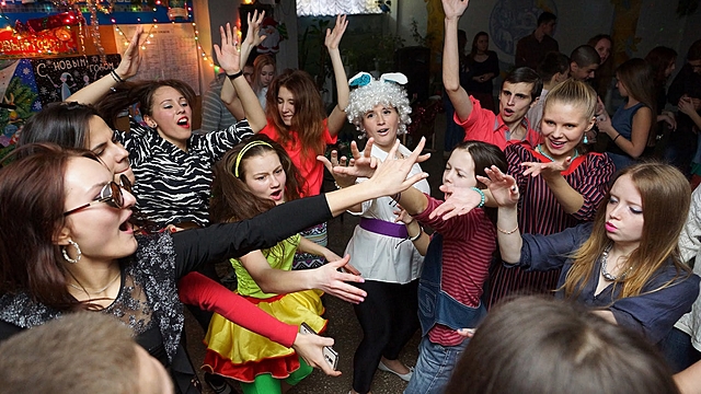 Новогодняя дискотека
