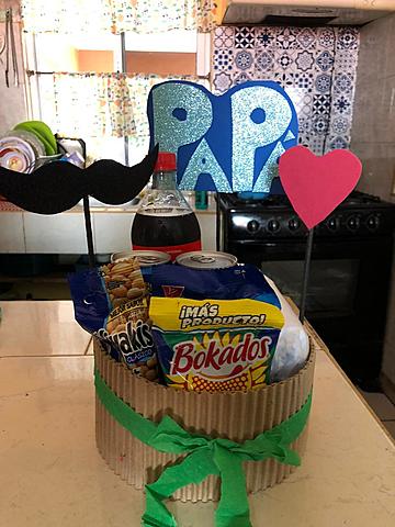 It was Father's Day, my sister and I prepared a detail for my father.