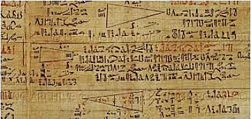 Descubre la área del triangulo isósceles