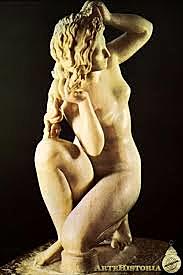 Afrodita agachada de Rodas