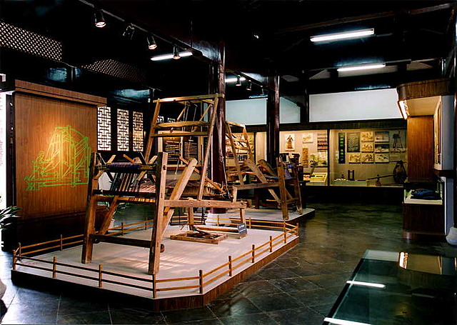 Primera aparición de la máquina de hilar