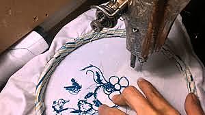 Aparición del bordado en los tejidos