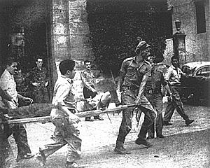 Ataque al palacio presidencial y toma de Radio Reloj