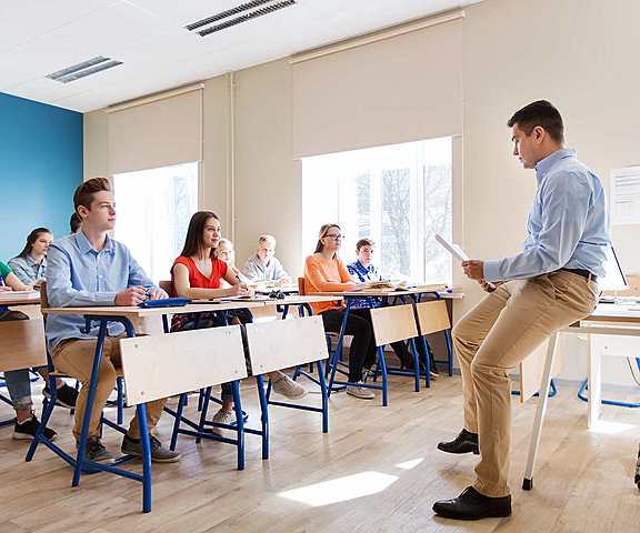 Se crea la Licenciatura en Educación preescolar, primaria y secundaria