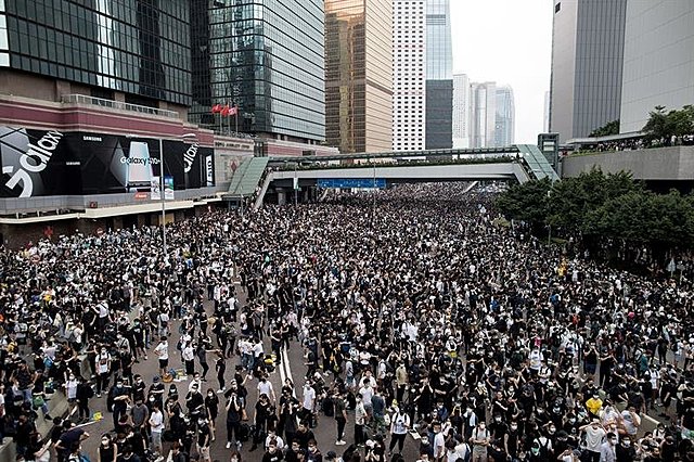 Nueva marcha y enfrentaciones