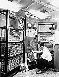 Aparecen os ordenadores de 2ª xeración