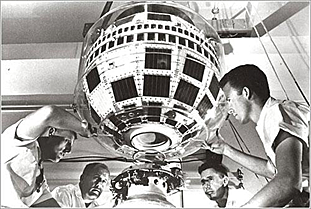 primer satétile artificial comercial: Telstar