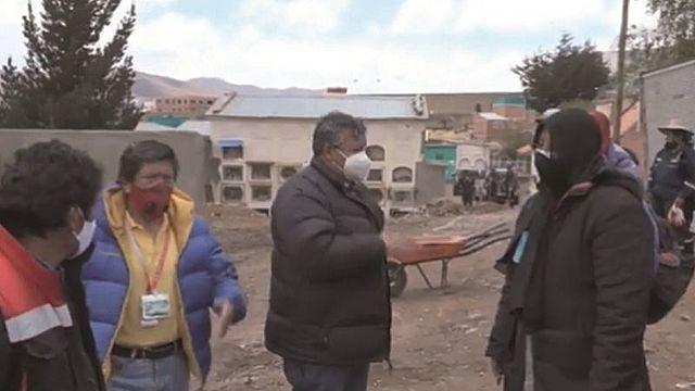 Potosí: familias de 302 fallecidos por Covid-19 exigen identificar los restos