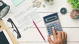 Timeline: HISTORIA DE LOS PRESUPUESTOS