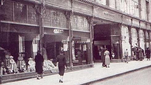 Vendedoras de las grandes tiendas