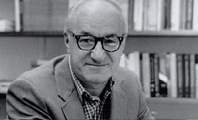 Albert Bandura: The social cognitive theory