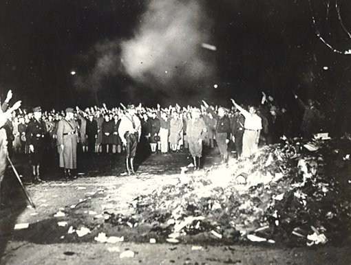 Quema Publica de Libros