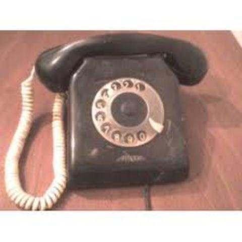 Teléfono comunitario en Comalapa.