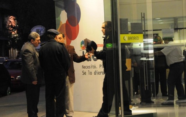 Intento de robo al Discount Bank