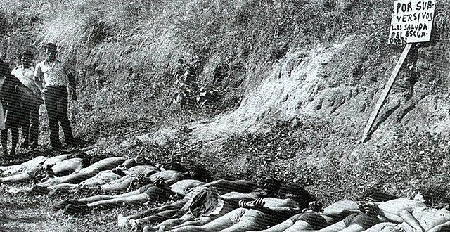 Duros combates y terribles masacres