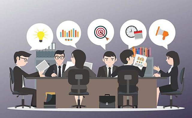 La Formación de los Mandos Medios y Superior.