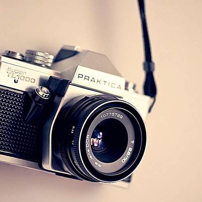 Timeline: CAMARAS FOTOGRAFICAS