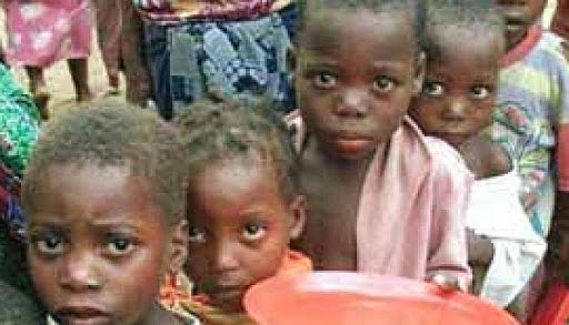 PROGRAMAS CONTRA LA DESNUTRICIÓN EN COMUNIDADES RURALES EN SUDÁFRICA
