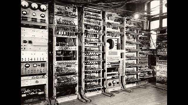 La primera computadora, llamada ENIAC
