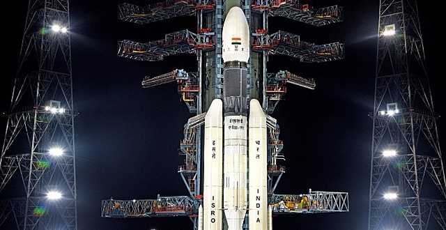 India se inicia en la carrera espacial con la misión Chandrayaan-1