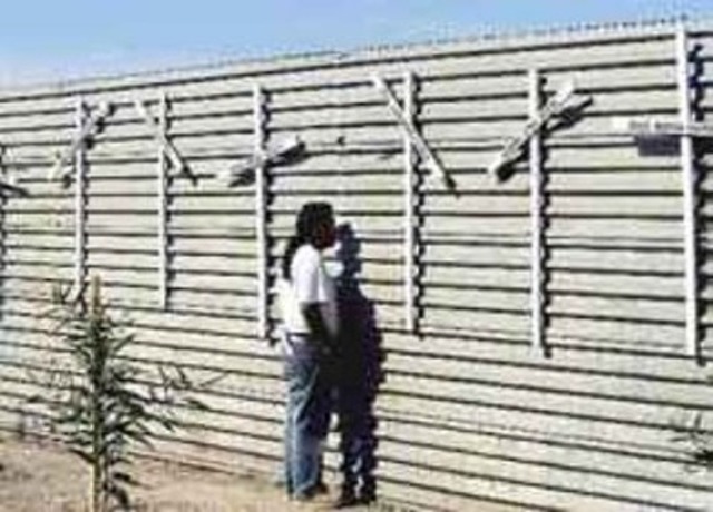 construccion del muero de la verguenza