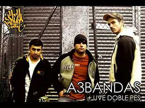 Crea el grupo Assamitas (posteriormente A3Bandas)