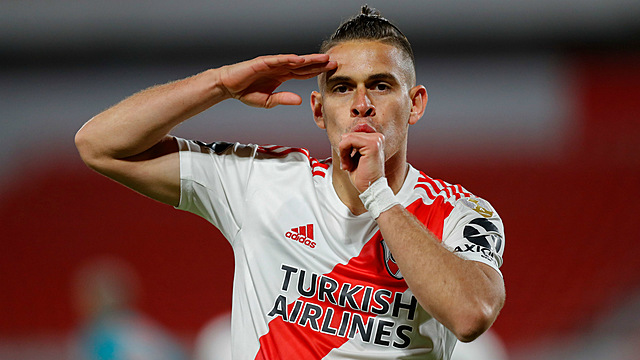 Gol de Santos Borre (52 minutos)