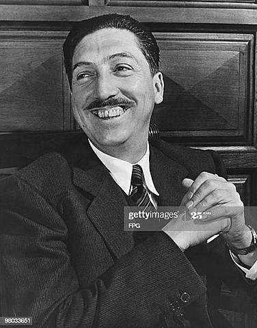 1946 - 1952: En el periodo de Miguel Alemán se impulsó la Educación Superior.