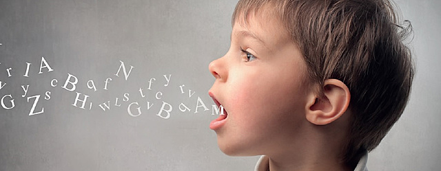 Puede decir alrededor de 20 a 25 palabras claras