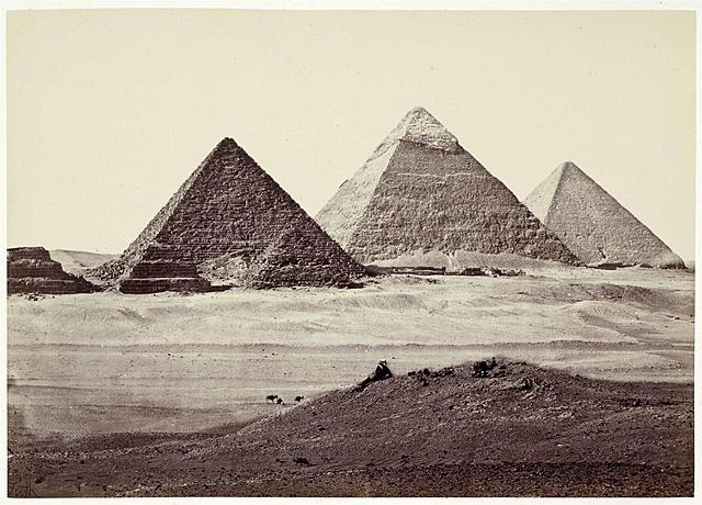 Aparició de les primeres tropes.