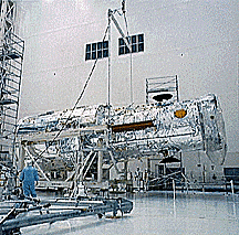 LANZAMIENTO DEL TELESCOPIO ESPACIAL HUBBLE.