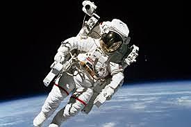 El primer paseo espacial