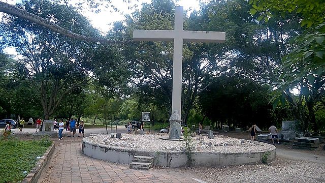 Armero consagrado Como Santo