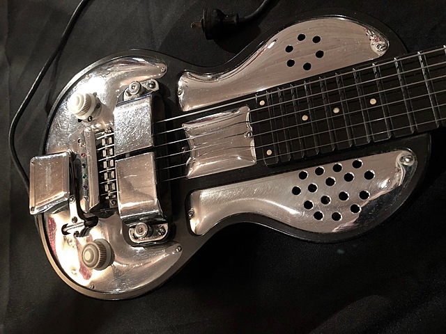 Creación de la Guitarra eléctrica