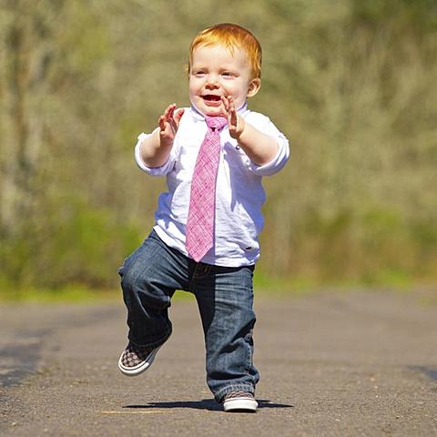 DECIMO QUINTO MES - ESTIMULACIÓN MOTRIZ