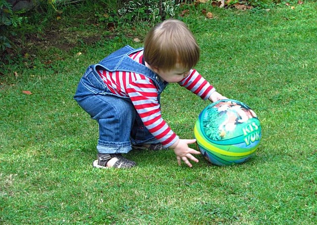 VIGESIMO CUARTO MES - DESARROLLO MOTOR