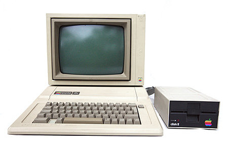 APPLE II