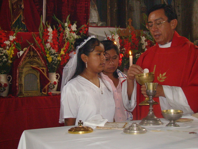 Mi primera comunión y el bautizo de mi sobrina Lorena