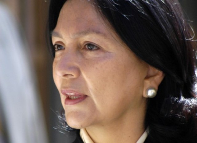 Amalia García gana las elecciones para gobernador por el estado de Zacatecas, siendo la primera mujer en ganar ese puesto para el periodo 2004-2010.