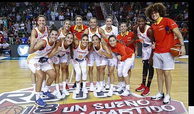 Primer equipo de mujeres