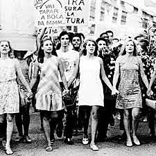 Se formaliza el día 8 de marzo como el día de la mujer