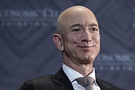 Jeff Bezos funda Amazon; Pierre Omidyar forma AuctionWeb (eBay).