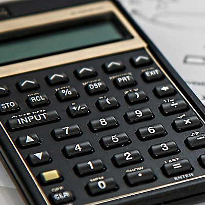 Timeline: Calculadoras y tablas de cálculo