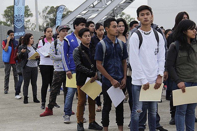 Presento examen de admisión a la preparatoria