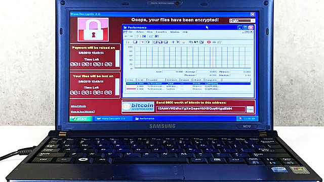 EL VIRUS ILOVEYOU INFECTA MILLONES DE ORDENADORES EN EL MUNDO