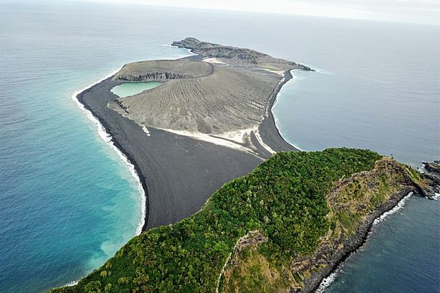 Publicació d'observacions sobre illes volcàniques
