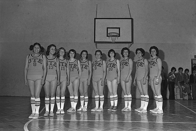 Se incorporó el basquetbol femenino como parte de las olimpiadas.