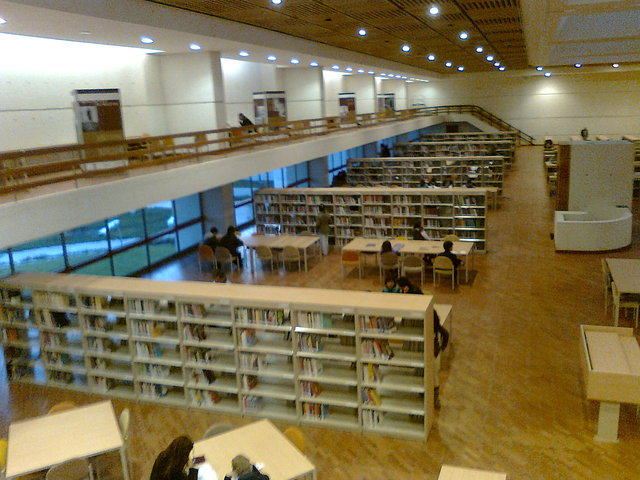 Visita Biblioteca Julio Mario Santodomingo