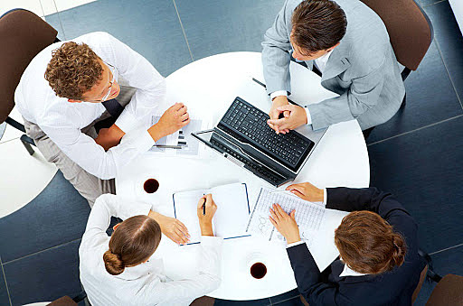 3.- Primera fase: cuestiones de procedimiento y enumeración de los puntos en litigio